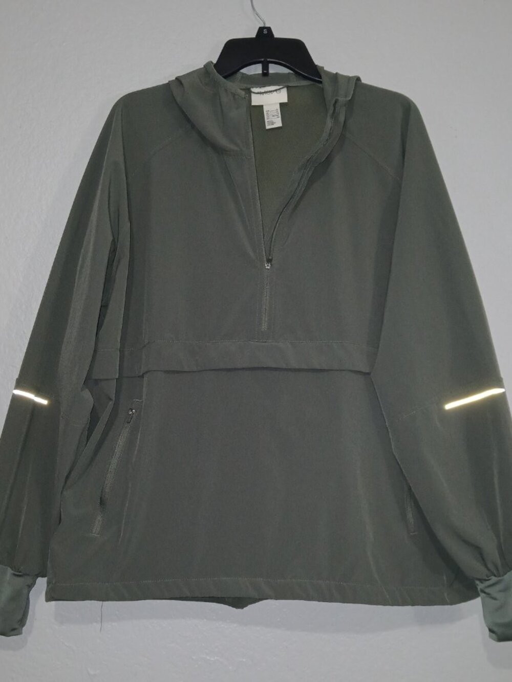 H&M DryMove Running Jacket - Picture 2 of 10